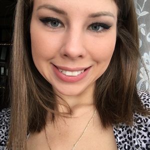 Meet your Posher, Angelica